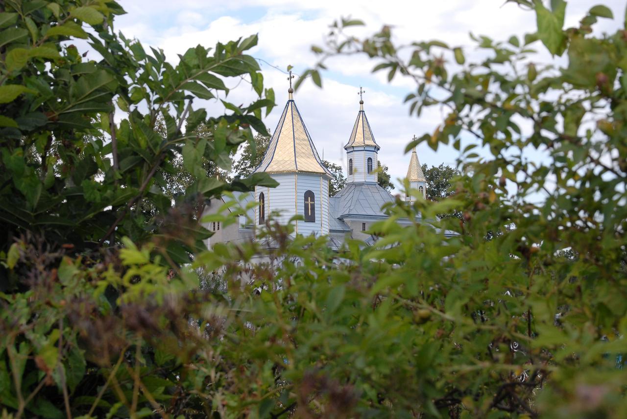 Туристично Розважальний Комплекс "Стіжок" Hotel Berehomet ภายนอก รูปภาพ